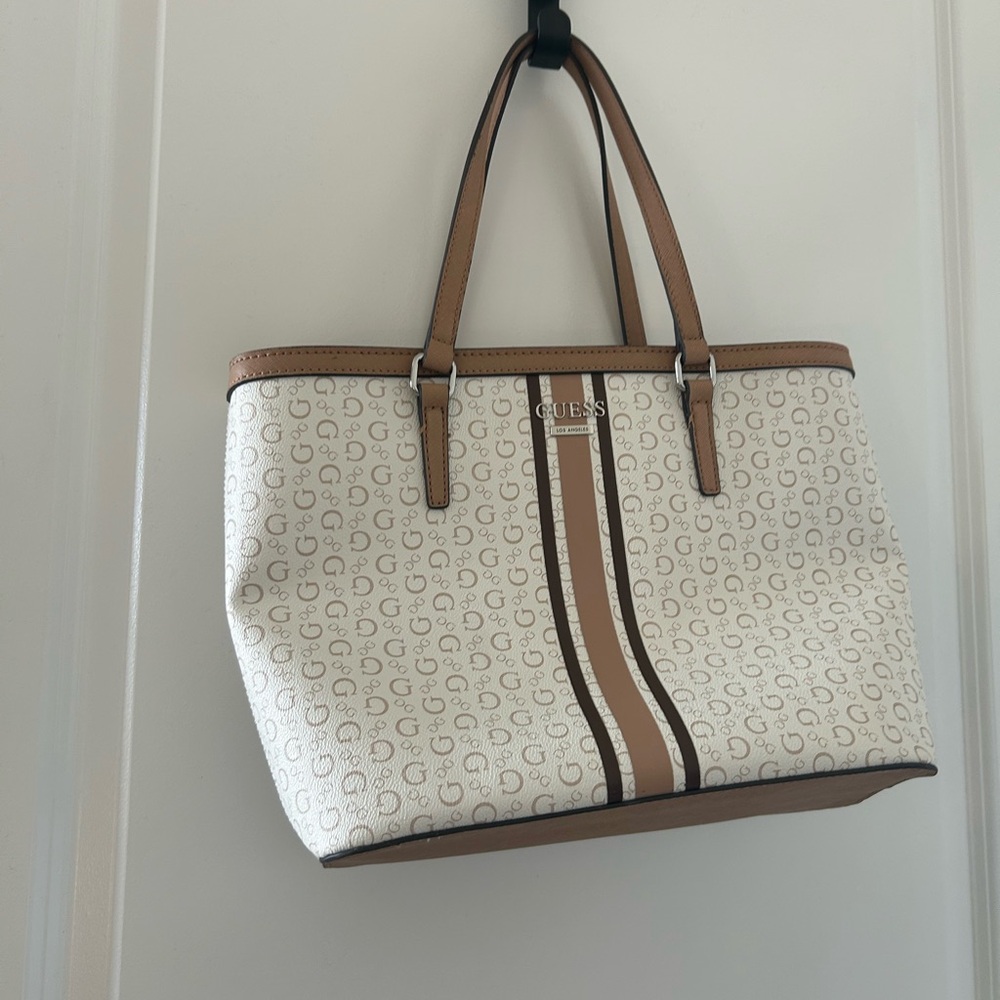 GUESS White and Tan Tote Bag